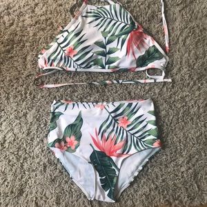 3/$20 ❤️ High-Waisted Tropical Bikini Set
